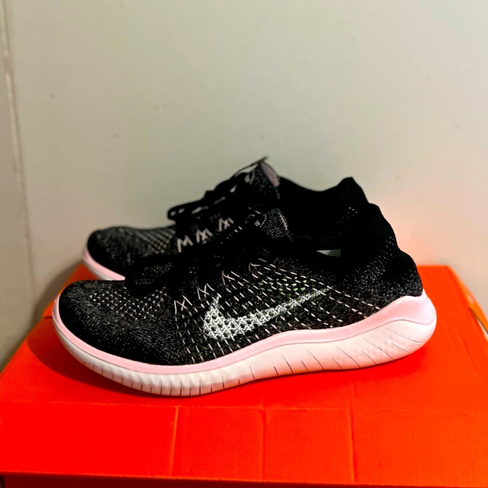 Nike Free Rn Flyknit 2018 "Black Pink Foam" Sz 8